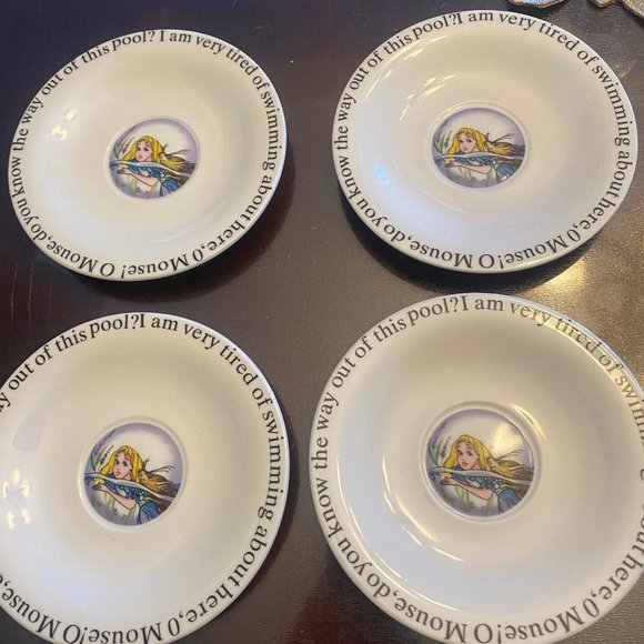 Paul Cardew "Alice in Wonderland" Coffee cup and saucer- set of four - Picture 11 of 14